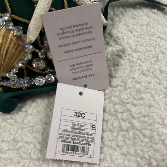 shell embellishment bra on green 32c.bra is by Auden - Picture 6 of 8